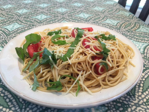 Fresh Basil and Tomato Pasta 